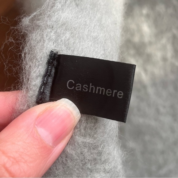 Winter Scarf - Picture 7 of 8